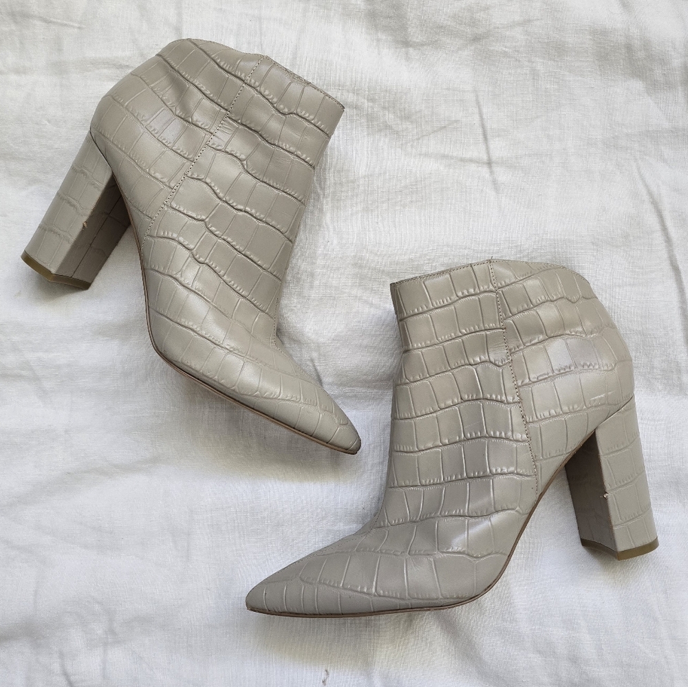 Marc Fisher LTD Unno Pointed Toe Bootie